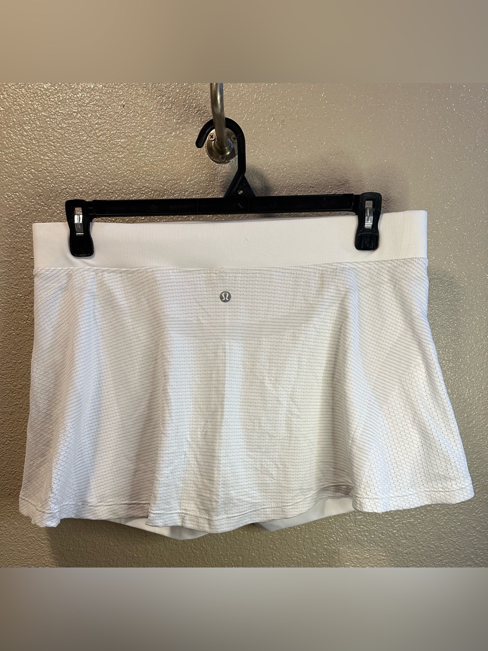 Lululemon Women’s Tennis Skort White Size 14 Pull On Stretch Pockets Lined